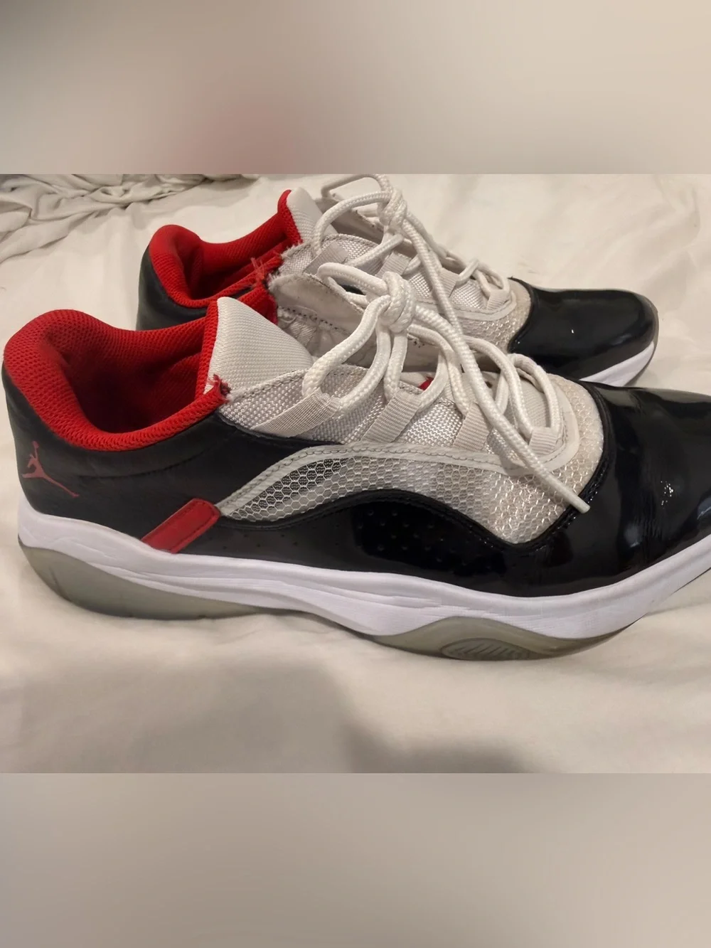 Men’s Air Jordan 11 CMFT Low White/University Red/Black - Size US 12